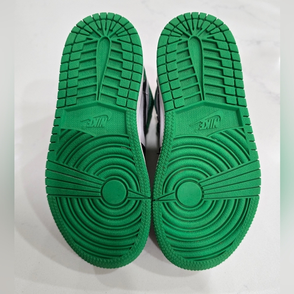 Nike Kids Jordan 1 retro high OG Toddler Size 11C - Picture 8 of 14